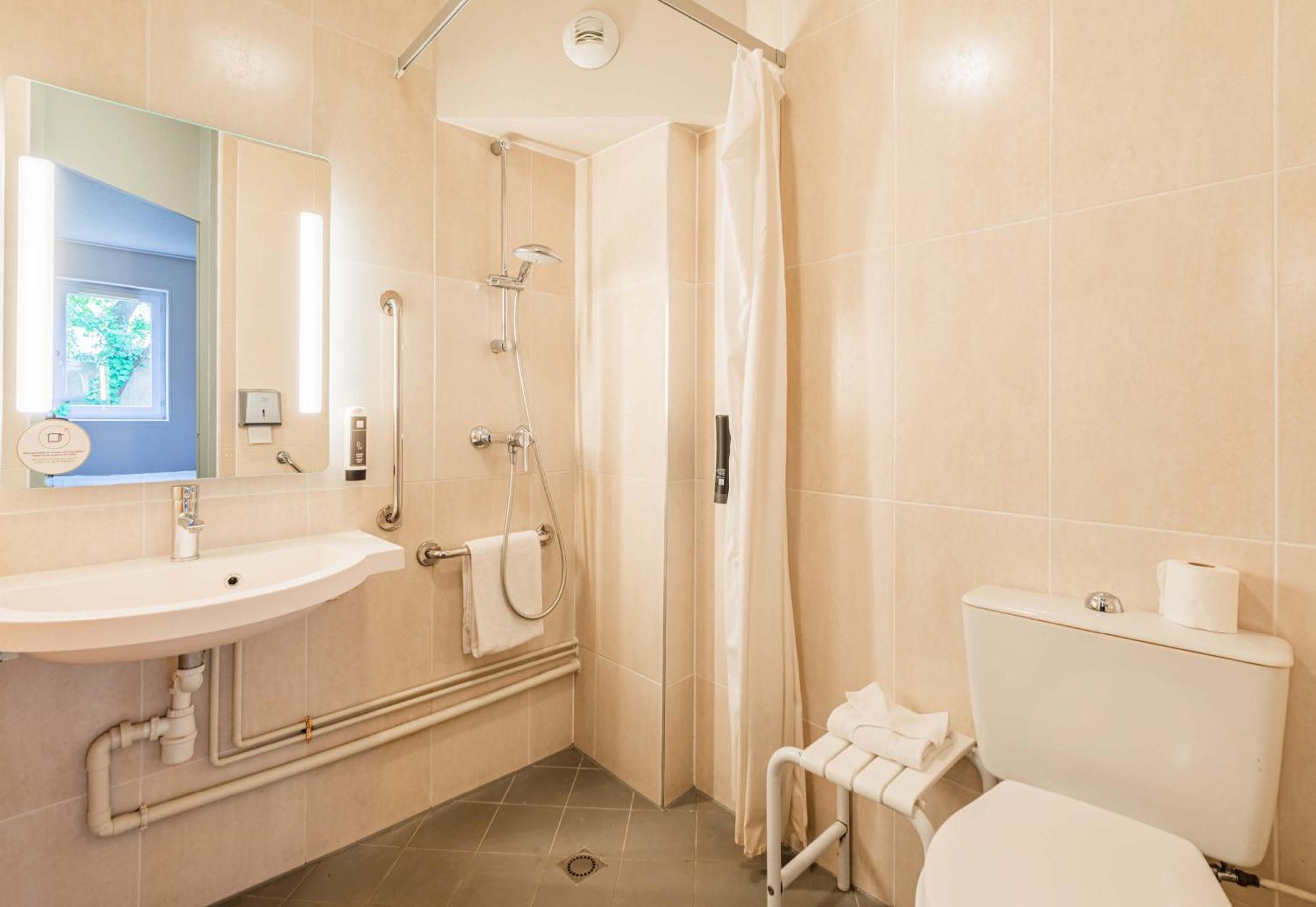 B&B Hotel Colmar Vignobles Ouest Wintzenheim Exterior foto